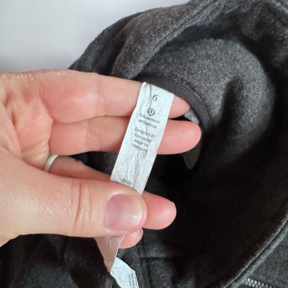 Lululemon Gray Full Zip Hooded Jacket - Women's Size 6 - Picture 6 of 9